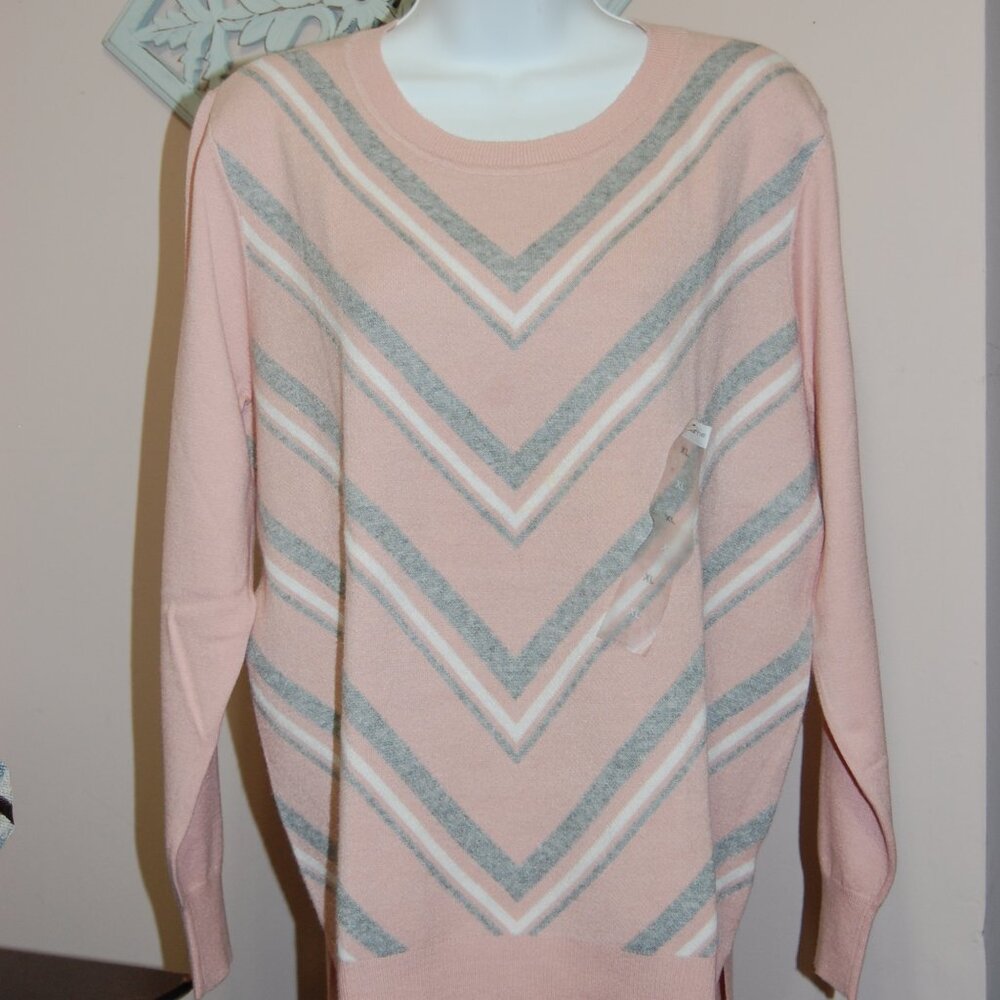 Liz Claiborne, Chevron stripe, pink sweater - Picture 3 of 8